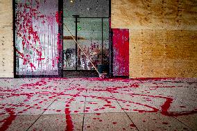 Maersk Office Vandalized by Activists - Rotterdam