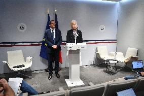 Presser on fast fashion bill at the Senate in Paris - FA