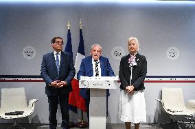 Presser on fast fashion bill at the Senate in Paris - FA