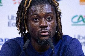 Manu Kone gives a press confenrence - Clairefontaine-en-Yvelines