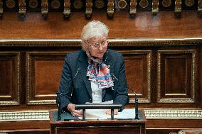 Senate examine the fast fashion law - Paris AJ