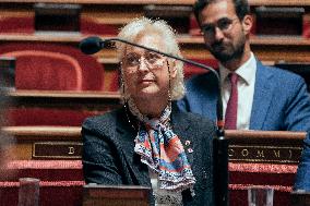 Senate examine the fast fashion law - Paris AJ