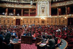 Senate examine the fast fashion law - Paris AJ