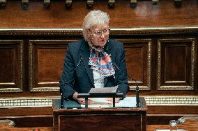 Senate examine the fast fashion law - Paris AJ