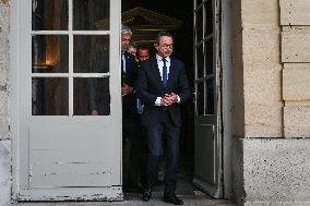 French PM Francois Bayrou meets party leaders in Paris - FA
