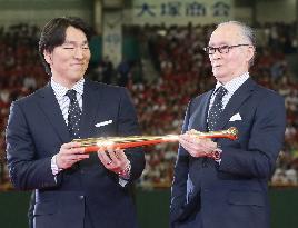 Japanese baseball legend Nagashima dies at 89