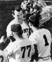 Japanese baseball legend Nagashima dies at 89