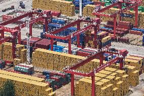 China Nanjing Port Containers