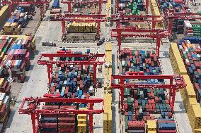 China Nanjing Port Containers
