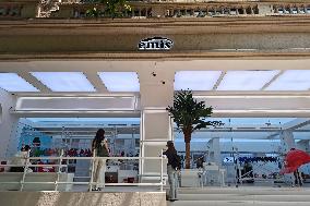 First Emis Store in Shanghai