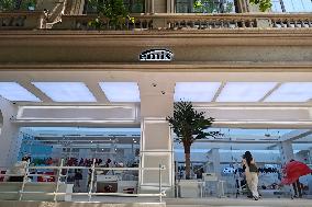 First Emis Store in Shanghai