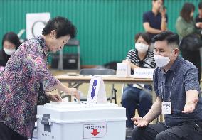 Citizens Cast Their Votes In South Korea Presidential Election
