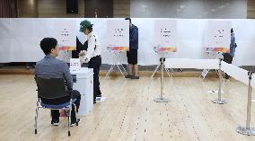 Citizens Cast Their Votes In South Korea Presidential Election