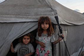 Displaced People In Gaza - Palestine