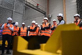 Emmanuel Macron visits the Envision AESC - Douai