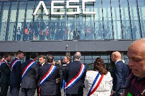 Emmanuel Macron visits the Envision AESC - Douai