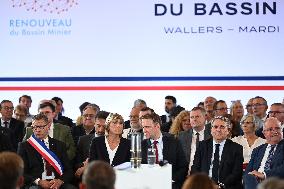 Emmanuel Macron Inaugurates Maison France Services - Wallers