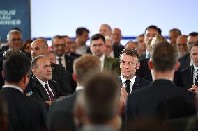 Emmanuel Macron Inaugurates Maison France Services - Wallers