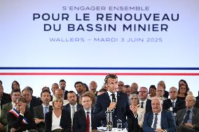 Emmanuel Macron Inaugurates Maison France Services - Wallers