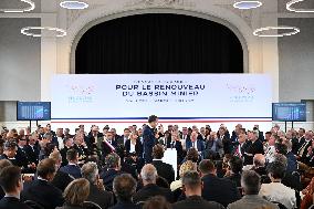 Emmanuel Macron Inaugurates Maison France Services - Wallers
