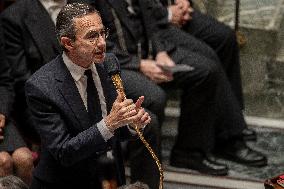 Questions To The Government - Paris