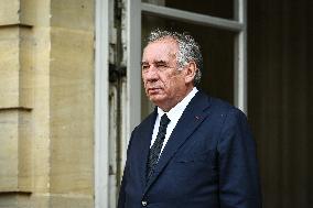 French PM Francois Bayrou welcomes Ukrainian PM Denys Shmyhal in Paris - FA