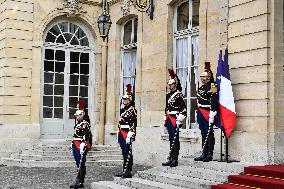 French PM Francois Bayrou welcomes Ukrainian PM Denys Shmyhal in Paris - FA