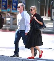 Noami Watts And Billy Crudup Riding Bike - NYC