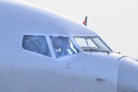Royal Couple Arriving In Prague