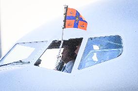 Royal Couple Arriving In Prague