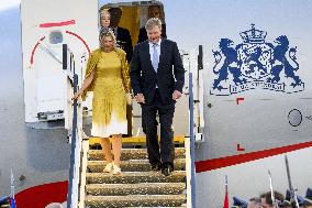 Royal Couple Arriving In Prague