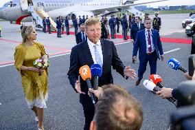 Royal Couple Arriving In Prague