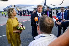 Royal Couple Arriving In Prague