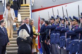 Royal Couple Arriving In Prague