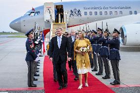 Royal Couple Arriving In Prague