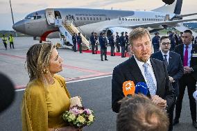 Royal Couple Arriving In Prague