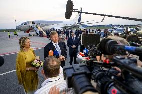Royal Couple Arriving In Prague