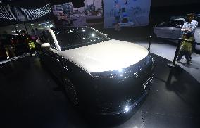 HUAWEI MAEXTRO S800 Sedan