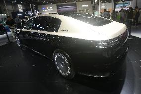 HUAWEI MAEXTRO S800 Sedan