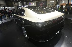 HUAWEI MAEXTRO S800 Sedan