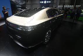HUAWEI MAEXTRO S800 Sedan