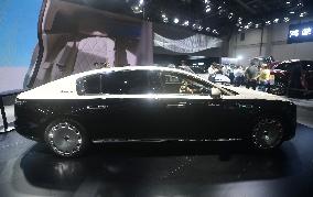 HUAWEI MAEXTRO S800 Sedan