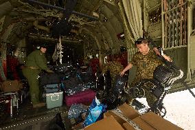 RCAF Assists Evacuees from Manitoba Wildfires - Canada