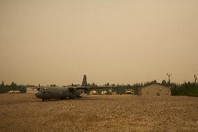 RCAF Assists Evacuees from Manitoba Wildfires - Canada