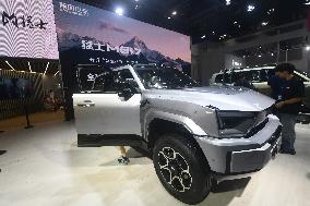 Dongfeng Mengshi M817 SUV