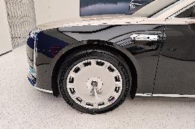 Huawei JAC GROUP MAEXTRO S800 Luxury Car