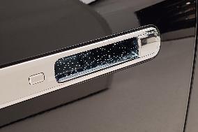 Huawei JAC GROUP MAEXTRO S800 Luxury Car