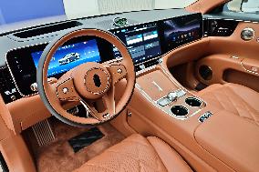 Huawei JAC GROUP MAEXTRO S800 Luxury Car