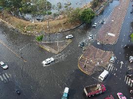 Sudden Rains Flood the Streets - Mexico City
