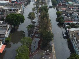 Sudden Rains Flood the Streets - Mexico City